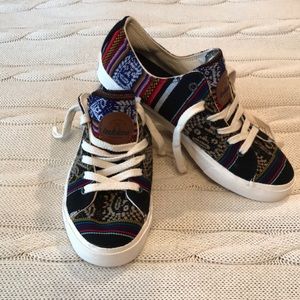 Inkkas Shoes Size 10